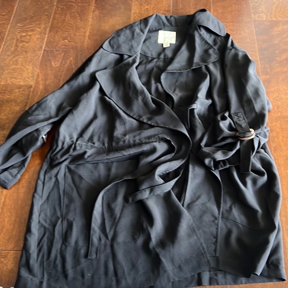 Black Trench Coat - Picture 1 of 1